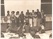 cg0078_018 - Coral e quarteto de cordas em apresentação no auditório do RDC, 1973. Fotógrafo desconhecido. Acervo Núcleo de Memória.