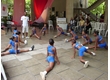 eq0001_036 - Apresentação de grupo de dança durante a Fevuc, nos pilotis da Ala Kennedy, 2009. Fotógrafo Antônio Albuquerque. Acervo Núcleo de Memória.