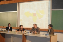 Participantes do debate. Fotógrafo Antônio Albuquerque. Acervo do Núcleo de Memória.