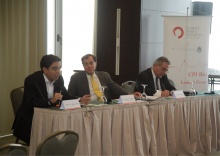 Na foto, Juliano Assunção (NAPC/PUC-Rio), Thomas Heller (Climate Policy Initiative São Francisco) e Eduardo Assad (Ministério do Meio Ambiente). Acervo do Núcleo de Avaliação de Políticas Climáticas.