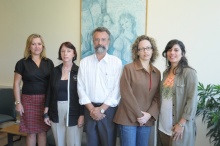 O decano do CTCH, prof. Paulo Fernando Carneiro de Andrade, e equipe do decanato: Ana Lucia Marques Moreira, Lucy Feliciano de Moraes Lima, Márcia Rinaldi de Mattos e Monique Loureiro Matni. Fotógrafo Antônio Albuquerque. 