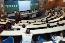 Abertura das comemorações no Auditório do RDC. Fotógrafo Antônio Albuquerque. Acervo do Núcleo de Memória.