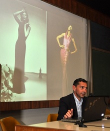 Laurent Cotta no Auditório do RDC. Fotógrafa Cynthia Salles. Acervo do Projeto Comunicar.