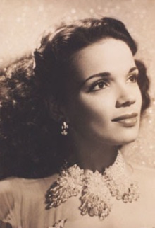 Aurora Miranda. Aurora Miranda.