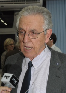 Professor José Carlos D’Abreu. Fotógrafo Antonio Albuquerque. Acervo do Núcleo de Memória. 