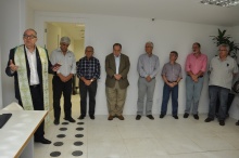 Bênção das novas instalações pelo Reitor Prof. Pe. Josafá S.J. Fotógrafo desconhecido. Acervo do Projeto Comunicar.