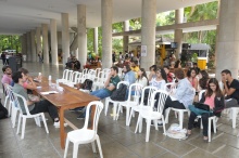Participantes do debate e plateia presente. Fotógrafo Antônio Albuquerque. Acervo do Núcleo de Memória.