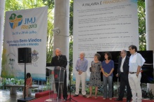 Abertura do evento com a presença do Arcebispo Metropolitano do Rio de Janeiro Dom Orani Tempesta, O. Cist, do Reitor Prof. Pe. Josafá S.J. e do Diretor do Departamento de Comunicação Prof. Cesar Romero. Fotógrafo Antônio Albuquerque. Acervo do Núcleo de Memória.