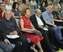 Os Professores Khosrow Ghavami (CIV), Ana Maria Tepedino (TEO), Pe. Jesus Hortal S.J. (TEO), George Svetlichny (MAT) e Heidrun Krieger (LET). Fotógrafo Antônio Albuquerque. Acervo do Núcleo de Memória.