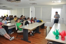 Uma das palestras do ciclo. Fotógrafo Antônio Albuquerque. Acervo do Núcleo de Memória.