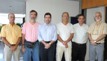 O Decano do CTC, Prof. Luiz Alencar Reis da Silva Mello, e os coordenadores setoriais: Prof. Marcelo de Andrade Dreux, Prof. Carlos   Frederico Borges Palmeira, Prof. José Eugenio Leal, Prof. Luiz Fernando   Campos Ramos Martha e Prof. Glaucio Lima Siqueira. Fotógrafo Antônio Albuquerque. Acervo do Núcleo de Memória.