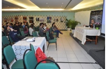 Palestra com o Prof. Márcio Scalércio (IRI). Fotógrafo Antônio Albuquerque. Acervo Núcleo de Memória.