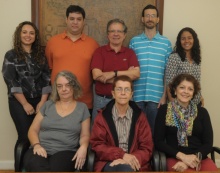 O Coordenador Central de Planejamento e Avaliação, Prof. Marco Antônio Casanova, e equipe. Fotógrafo Antônio Albuquerque. Acervo Núcleo de Memória.