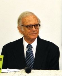 Professor Nelio Pizzolato. Fotógrafa Bruna Duque Estrada. Acervo Projeto Comunicar.