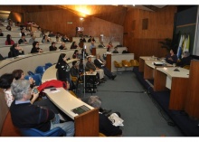 A Ministra Izabella Teixeira no Auditório do RDC. Fotógrafo Antônio Albuquerque. Acervo Núcleo de Memória.