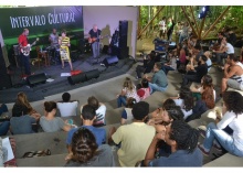 Show realizado no Anfiteatro Junito Brandão. Fotógrafo Antônio Albuquerque. Acervo Núcleo de Memória.