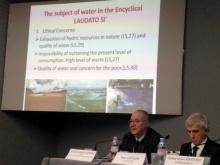 Palestra do Pe. Josafá S.J. na COP 21. Fonte: site da Assessoria de Imprensa da PUC-Rio.