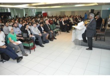 Palestra do Cardeal Peter Turkson, no Salão da Pastoral. Fotógrafo Antônio Albuquerque. Acervo Núcleo de Memória.