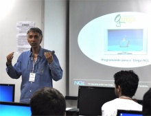 Professor Luiz Fernando Gomes Soares. Fotógrafo Antônio Albuquerque. Acervo Nucleo de Memória.