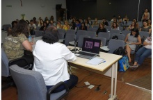 Palestra no auditório Padre Anchieta. Fotógrafo Antônio Albuquerque. Acervo Núcleo de Memória.