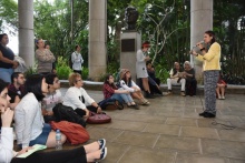 Encontro realizado nos pilotis da Ala Kennedy. Fotógrafo Antônio Albuquerque.