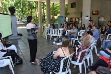 Roda de Conversa nos pilotis da Ala Kennedy. Fotógrafo Antônio Albuquerque.
