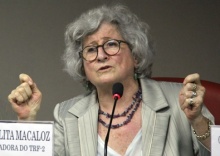 Fonte: http://www.tribunadaimprensasindical.com/2017/02/1-morre-desembargadora-salete-maccaloz.html