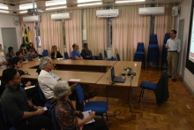 Apresentação do Prof. Edson Watanabe, na sala do Conselho Universitário. Fotógrafo Antônio Albuquerque.