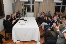 O Pe. Álvaro S.J., o Reitor Pe. Josafá S.J. e o ex-Vice-Reitor Pe. Ivern S.J. Fotógrafo Antônio Albuquerque.