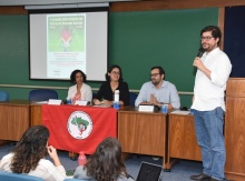 Amanda Mateus (MST), Profa. Virgínia Totti (JUR), Prof. Rafael Mendonça (JUR) e o Prof. Francisco de Guimaraens (JUR).  Fotógrafo Antônio Albuquerque.