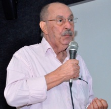 Prof. Miguel Pereira. Fotógrafa Fernanda Maia. Acervo Comunicar.