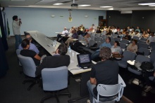 Palestra no Auditório Padre Anchieta. Fotógrafo Antônio Albuquerque. Acervo do Núcleo de Memória.
