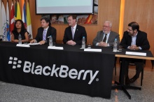 Evento de instalação do BlackBerry Tech Center. Fotógrafo desconhecido. Acervo do Projeto Comunicar.