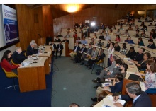 Mesa de abertura com o embaixador Sergio Eduardo Moreira Lima, presidente da FUNAG, o Vice-Reitor Pe. Francisco Ivern S.J., o Prof. Paulo Esteves (IRI) e a Profa. Paula Orrico Sandrin. Fotógrafo Antônio Albuquerque. Acervo Núcleo de Memória.