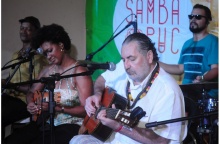 Nilze Carvalho e Moacyr Luz. Fotógrafo Antônio Albuquerque. Acervo Núcleo de Memória.