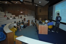 Apresentação da Equipe Riobotz no Auditório do RDC. Fotógrafo Antônio Albuquerque. Acervo do Núcleo de Memória.