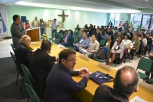 Mesa de abertura do evento, com o Vice-Reitor Prof. Pe. Ivern S.J. e o Decano do CTCH, Prof. Júlio Diniz. Evento realizado no Espaço Dom Luciano Mendes de Almeida. Fotógrafo Antônio Albuquerque.